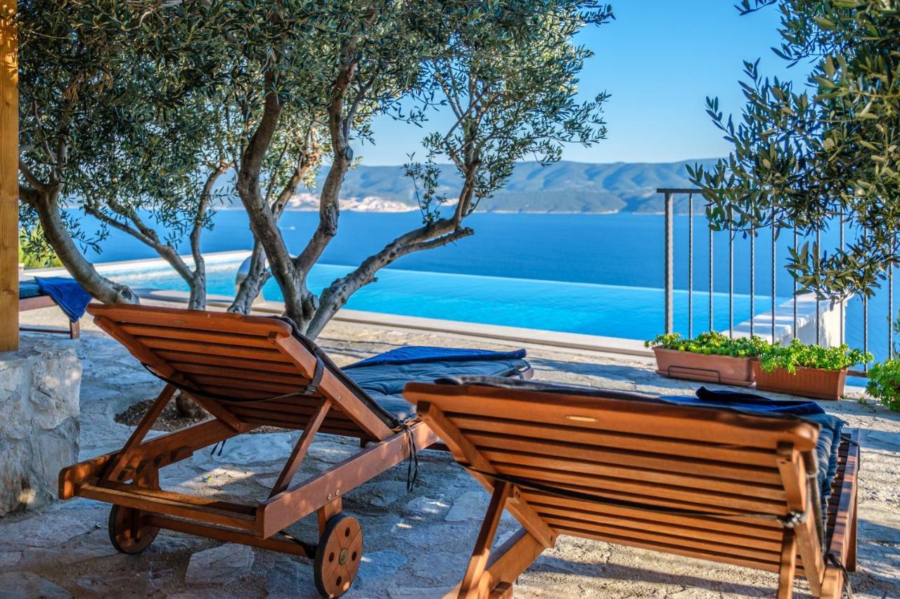 Villa Secluded Paradise Omis Exterior photo