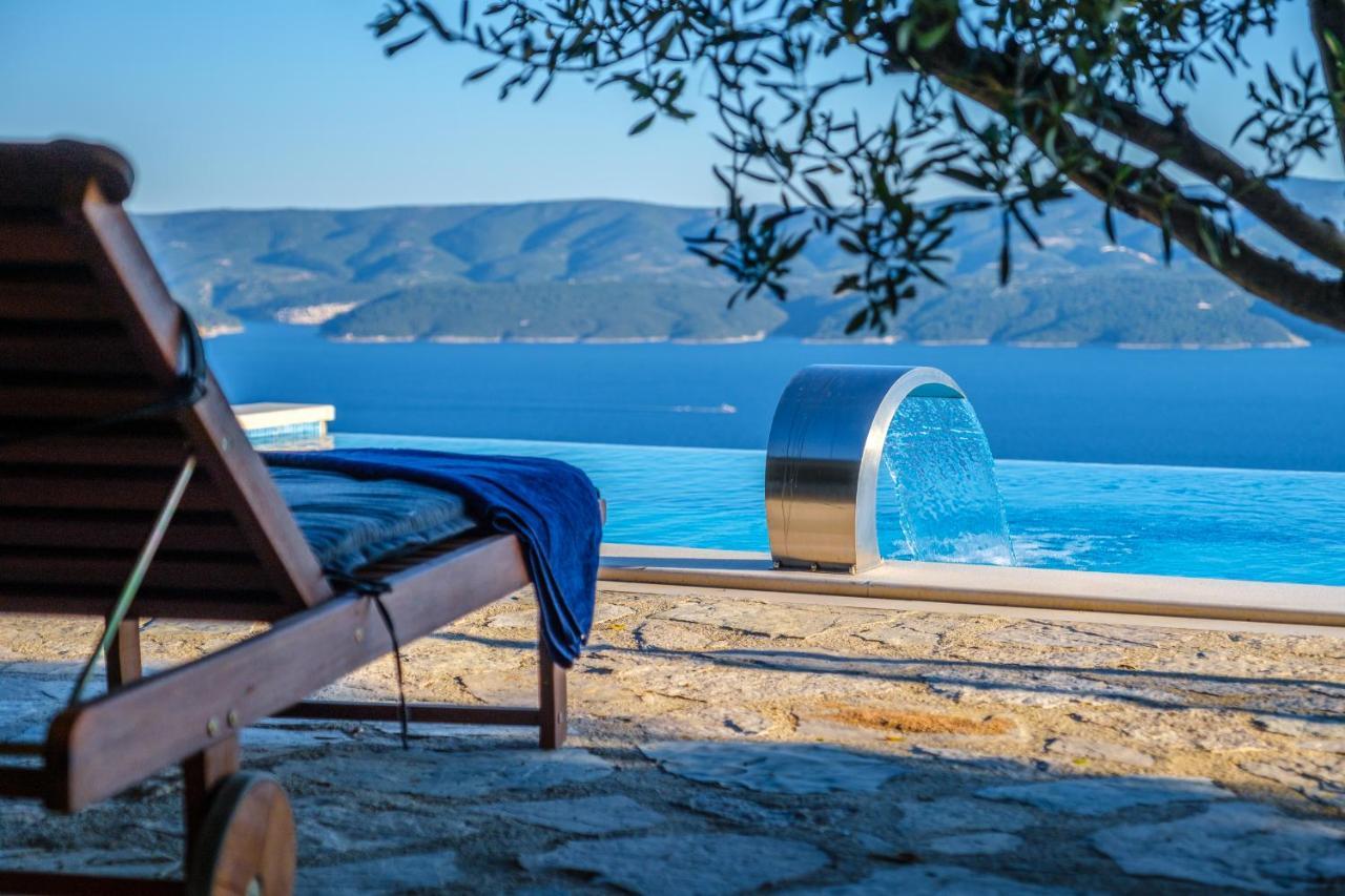 Villa Secluded Paradise Omis Exterior photo