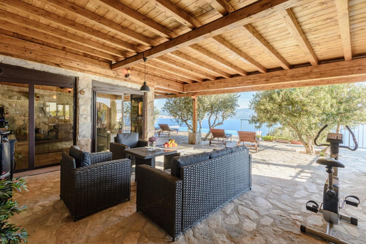Villa Secluded Paradise Omis Exterior photo